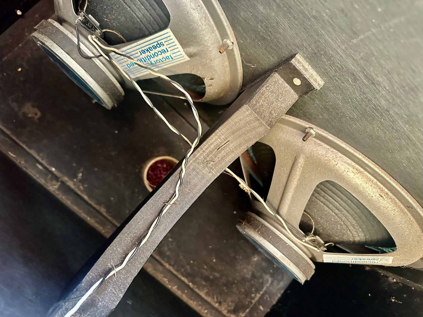 Goldentone | 1756 | Bassmaster 40 | Flip Top Amplifier w/ TV Legs | Re-Conditioned | 1966